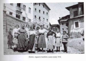 donne e bambini lozzo estate 1916